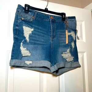 Gibson Latimer Woman’s Jean Shorts Distressed Size 12 NEW W/tag Cuffed Leg